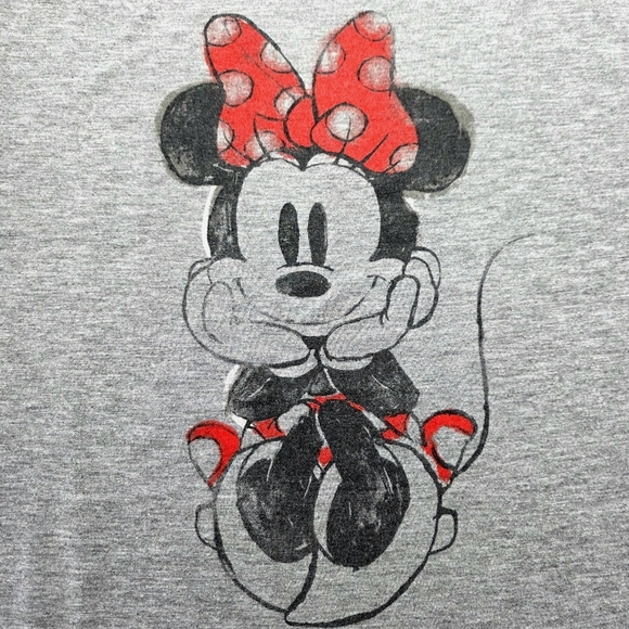 Vintage-Style Disney Minnie Mouse Graphic T-Shirt - Women - Picture 1 of 5